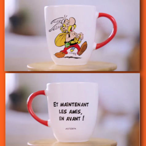 Verso Recto d'un mug Asterix avec image et devise